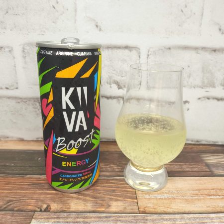 「KIIVA Energy Boost」とテイスティンググラスの画像