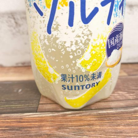 「丸搾りC.C.レモン ソルティ」は果汁10%未満