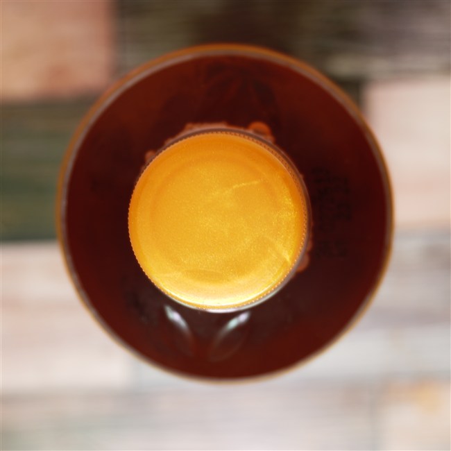 茶裏王 半熟金萱 を上部から見た画像1