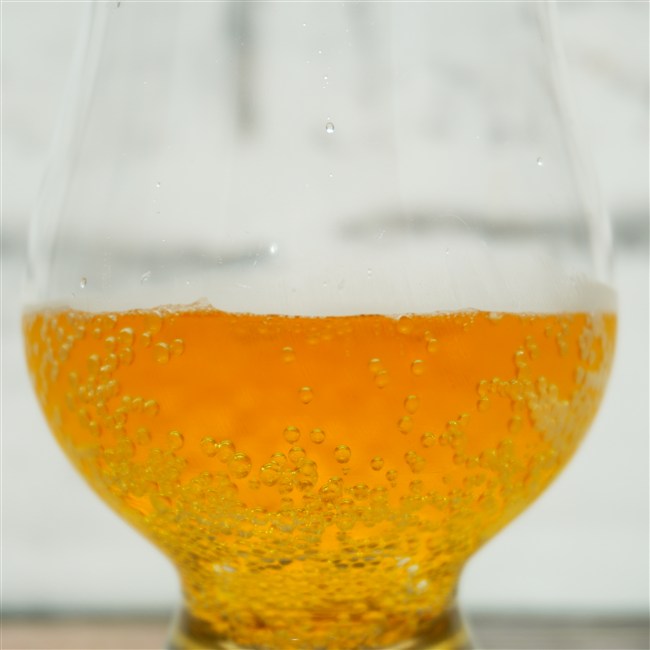 Automobili Lamborghini ENERGY YELLOW BULL の味や見た目の画像(写真)2