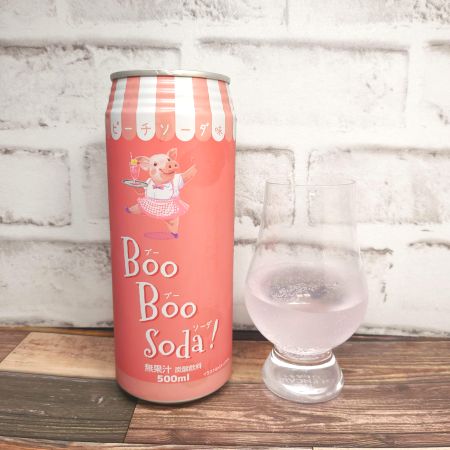 「Boo Boo Soda!(ブーブーソーダ) ピーチソーダ味」とテイスティンググラスの画像