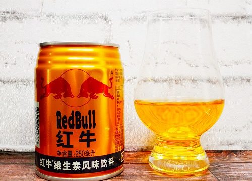 「中国版レッドブル 红牛」を画像(写真)1