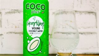 COCO plus Sparkling YOUNG COCONUT WATER の画像(写真)1