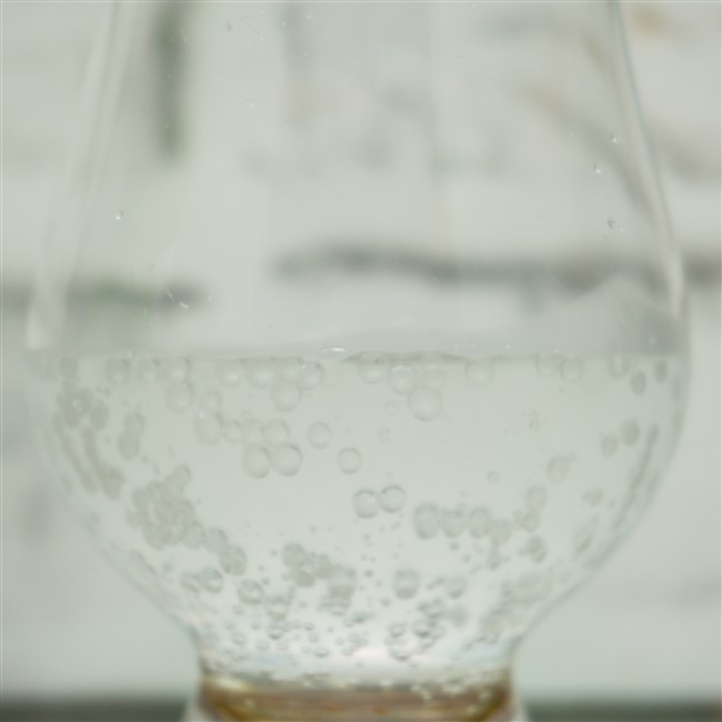 COCO plus Sparkling YOUNG COCONUT WATER の味や見た目の画像(写真)2